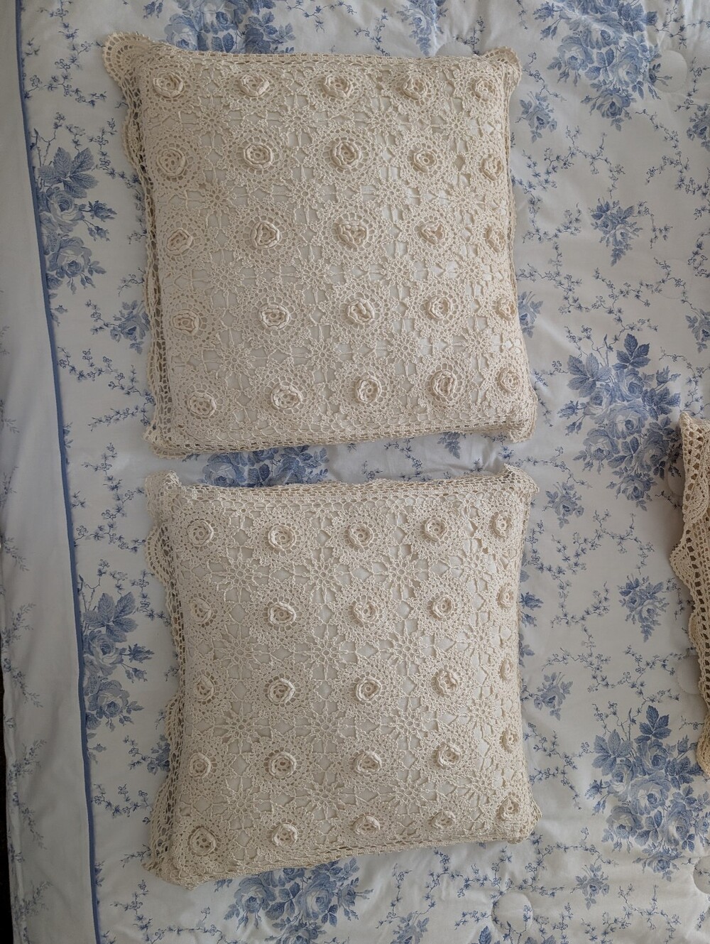 Handmade Off-white Crochet Throw Pillows - Set of 2